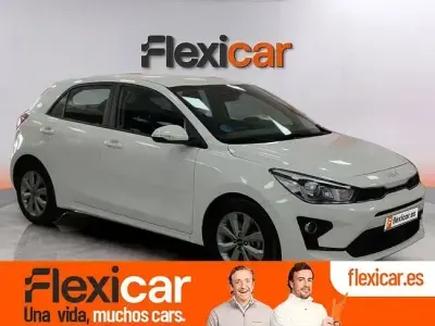 Usado Kia Rio 100 CV (73 kW) 2023 Blanco