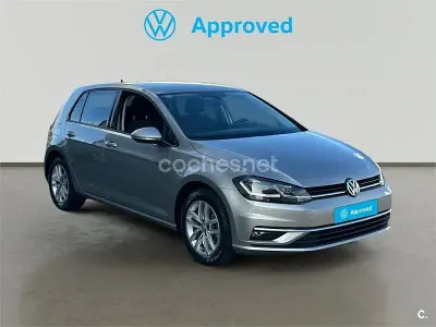 Usado VW Golf VII Advance 150 CV (110 kW) 2020 Gris / plata Berlina