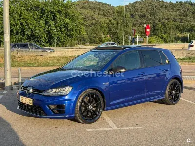 Usado VW Golf VII R 300 CV (220 kW) 2016 Azul Berlina