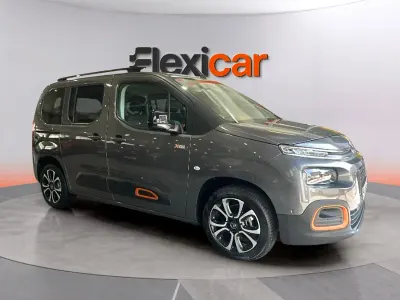 Usado Citroën Berlingo Shine 102 CV (75 kW) 2019 Gris Monovolumen
