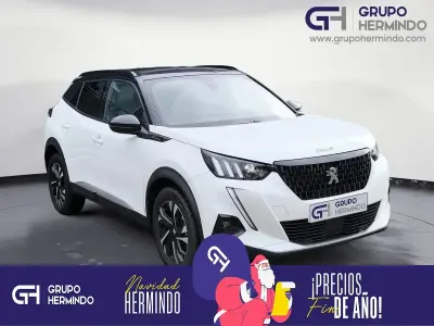 Usado Peugeot 2008 GT-line 130 CV (95 kW) 2021 Blanco SUV