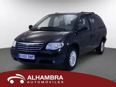 Usado Chrysler Grand Voyager Limited 150 CV (110 kW) 2005 Marrón Monovolumen