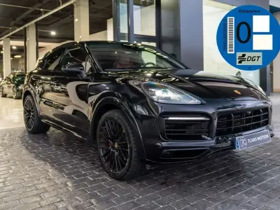 Usado Porsche Cayenne E-Hybrid 462 CV (339 kW) 2023 Negro SUV