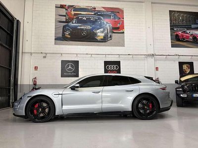 Usado Porsche Taycan Cross Turismo 359 kW (489 CV) 2022 Gris Familiar