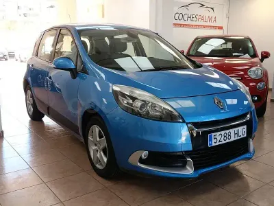 Usado Renault Scénic III Dynamique 110 CV (80 kW) 2012 Azul Monovolumen