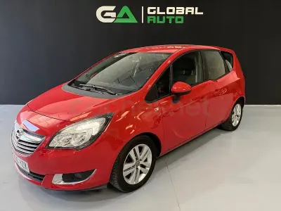 Usado Opel Meriva Excellence 110 HP (80 kW) 2014 Vermelho Monovolume