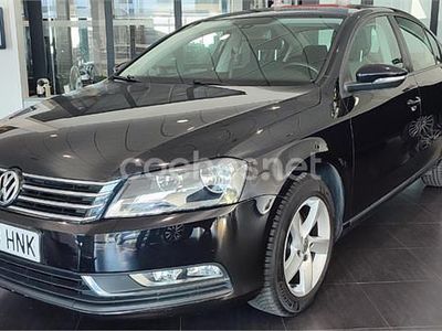 Negro Usado 2013 VW Passat Edition Berlina | 6300 €