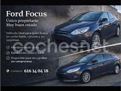 Usado Ford Focus Titanium 115 HP (84 kW) 2013 Cinzento Sedan
