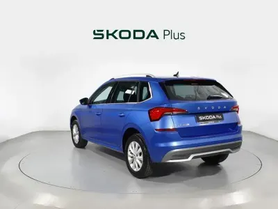 Usado Skoda Kamiq Ambition 95 CV (69 kW) 2022 Azul SUV