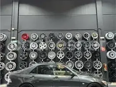Usado Lexus IS200 Luxury Line 155 CV (114 kW) 1999 Gris / plata Berlina