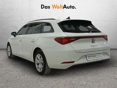 Usado Seat Leon Style 115 HP (84 kW) 2022 Branco