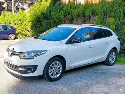 Usado Renault Mégane GrandTour LIMITED 115 CV (84 kW) 2016 Blanco Familiar