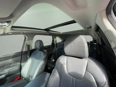 Używany Kia Sorento Plus 230 KM (169 kW) 2024 Czerwony SUV
