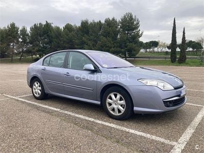 Usado Renault Laguna III Expression 110 CV (80 kW) 2008 Gris / plata Berlina