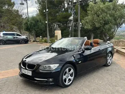 Usado BMW 320 Cabriolet 170 HP (125 kW) 2010 Preto Cabrios