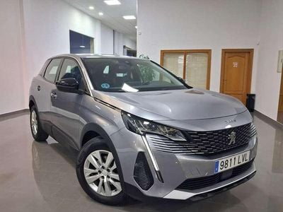 Usado Peugeot 3008 Active 131 CV (96 kW) 2022 Plateado SUV