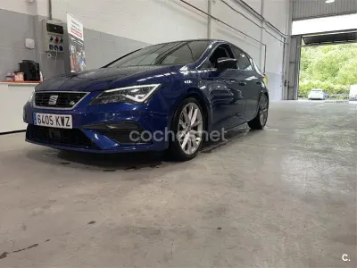 Usado Seat Leon FR 150 CV (110 kW) 2019 Azul Berlina