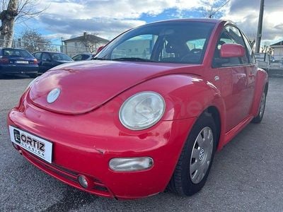 Usado VW New Beetle 90 CV (66 kW) 2000 Rojo Utilitario