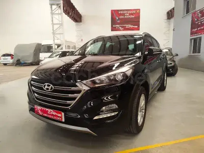 Usado Hyundai Tucson 131 CV (96 kW) 2016 Negro SUV