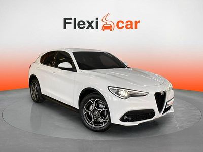 Usado Alfa Romeo Stelvio Sprint 160 CV (117 kW) 2022 Blanco SUV