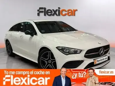 Usado Mercedes CLA200 Shooting Brake 163 CV (119 kW) 2020 Blanco Familiar