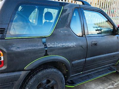 Usado Opel Frontera Sport 115 CV (84 kW) 2000 Negro SUV