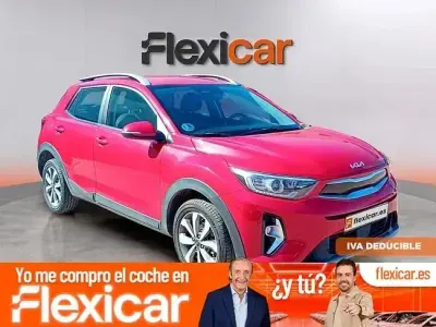 Usado Kia Stonic 100 CV (73 kW) 2024 Rojo SUV