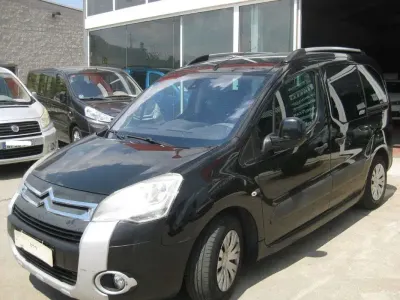 Usado Citroën Berlingo Seduction 120 CV (88 kW) 2012 Negro Monovolumen