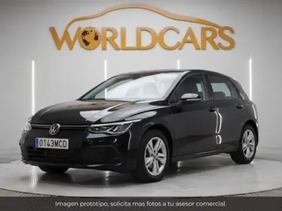 Usado VW Golf VIII Life 110 CV (80 kW) 2022 Negro Utilitario