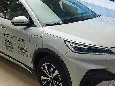 Skiing white Usado 2025 BYD Atto 3 Comfort SUV | 31.600 € (Super precio)