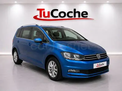 Usado VW Touran Advance 150 CV (110 kW) 2017 Azul Monovolumen