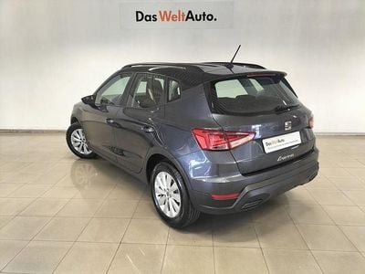 Gris Usado 2025 Seat Arona Style SUV | 19.500 € (Precio justo)
