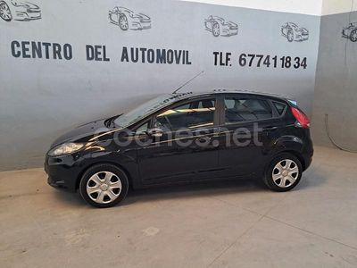 Negro Usado 2011 Ford Fiesta Trend Berlina | 6300 € (Caro)