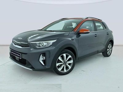 Usado Kia Stonic 84 CV (61 kW) 2022 Gris SUV