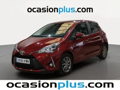 Usado Toyota Yaris Active 111 CV (81 kW) 2019 Blanco Utilitario