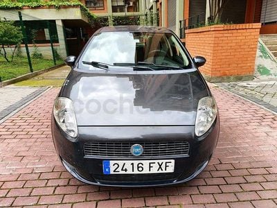 Usado Fiat Grande Punto Dynamic 95 CV (69 kW) 2008 Gris / plata Utilitario