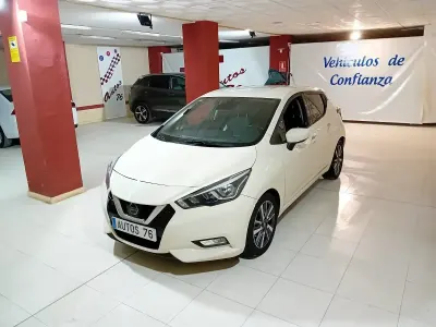 Usado Nissan Micra Acenta 90 CV (66 kW) 2017 Beige Utilitario