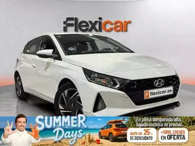 Usado Hyundai i20 100 CV (73 kW) 2021 Blanco Utilitario