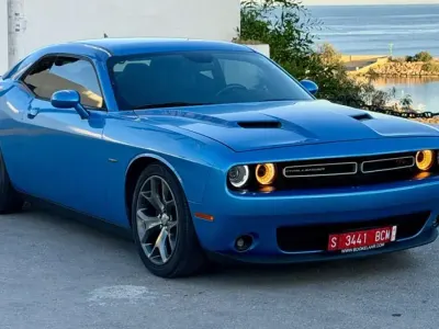 Usado Dodge Challenger 305 CV (224 kW) 2016 Azul Coupe