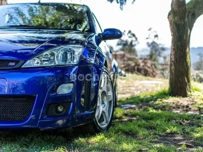 Usado Ford Focus RS 220 CV (161 kW) 2003 Azul Berlina