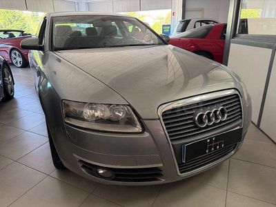 Usado Audi A6 140 CV (102 kW) 2005 Gris / plata Berlina