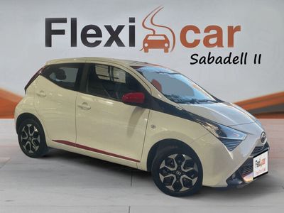 usado Toyota Aygo 1.0 70 x-play Gasolina en Flexicar Sabadell 2