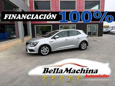 Usado Renault Mégane IV Business 95 CV (69 kW) 2021 Gris Utilitario