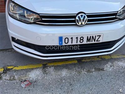 Usado VW Touran Advance 150 CV (110 kW) 2019 Blanco Monovolumen