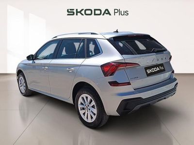 Usado Skoda Kamiq Selection 116 CV (85 kW) 2025 Gris plata SUV