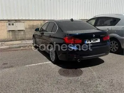Usado BMW 320 Luxury Line 184 CV (135 kW) 2015 Azul Berlina