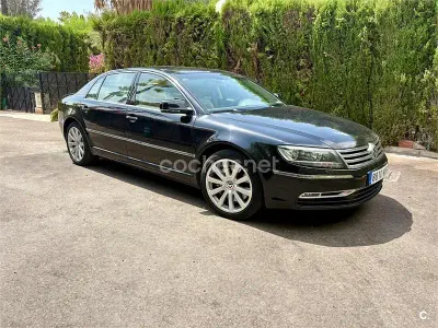 Usado VW Phaeton 240 CV (176 kW) 2012 Negro Berlina
