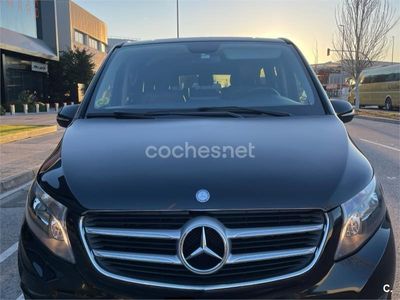 Mercedes V220