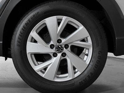 Usado VW Taigo 95 CV (69 kW) 2023 Gris ascot SUV