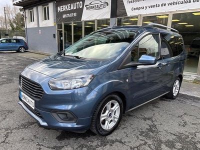 Usado Ford Tourneo Courier Titanium 100 CV (73 kW) 2020 Azul Monovolumen